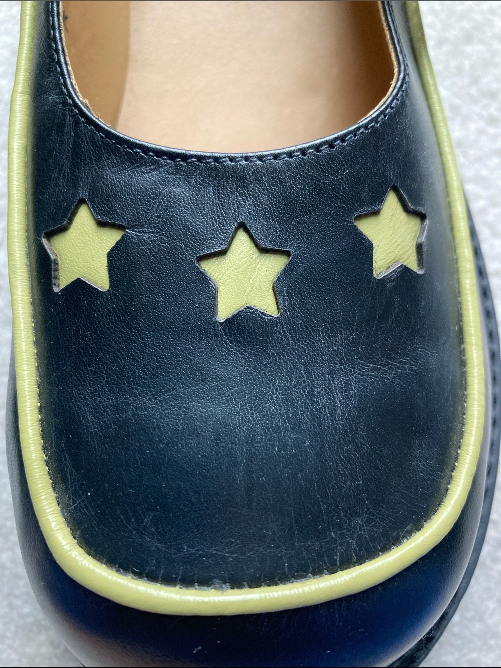 John Fluevog Freshvogs FV3 mary janes with star cutouts - Picture 10 of 17